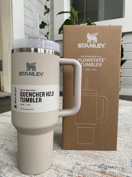 Stanley Other - Stanley flow state quencher straw 40oz beige cream silver dune sand hearth hand